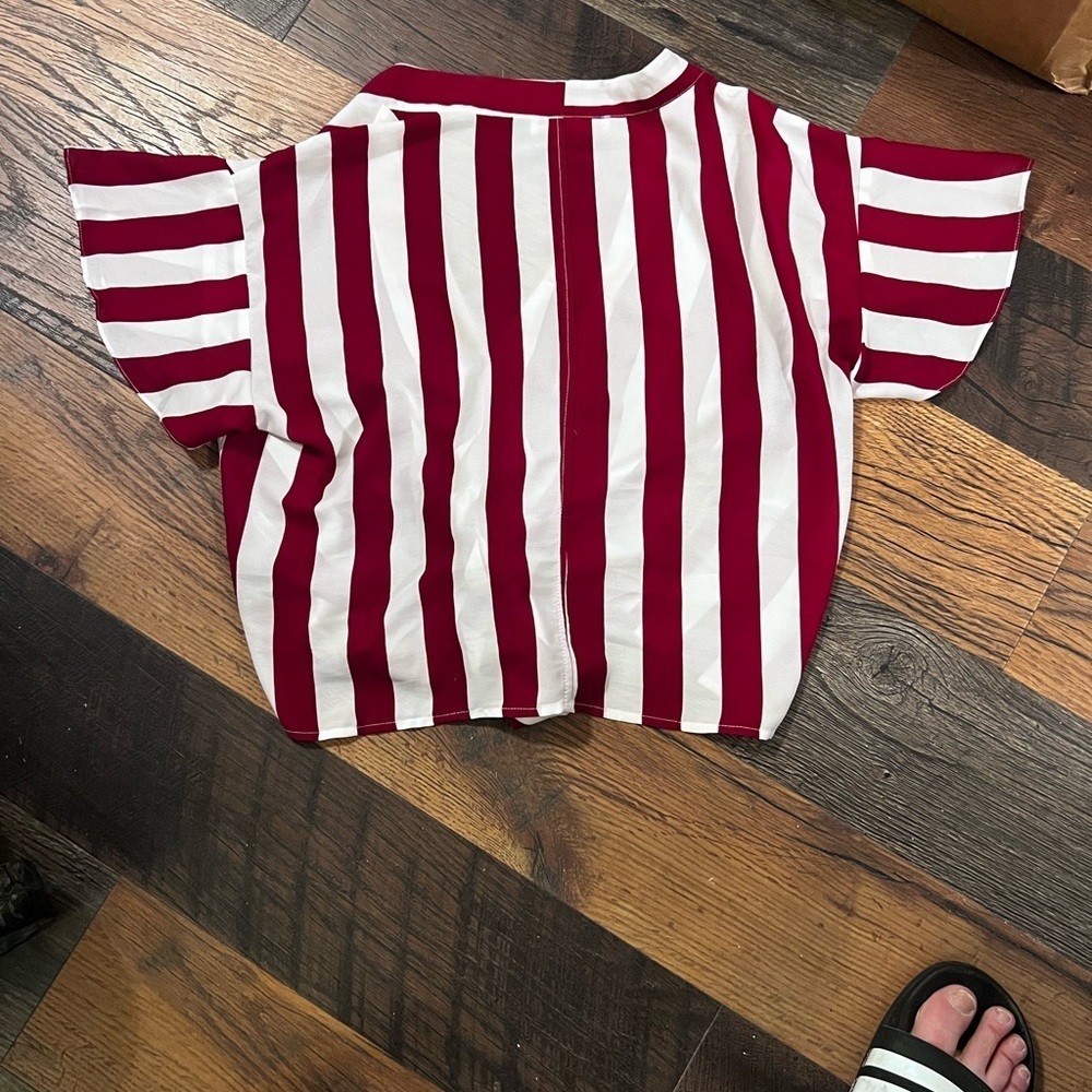 Shirt - Picture 2 of 4